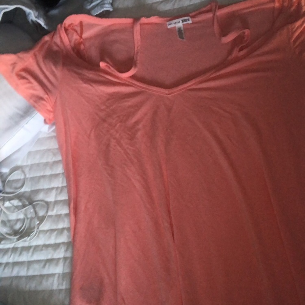 PINK SHOULDERS OUT SHIRT
